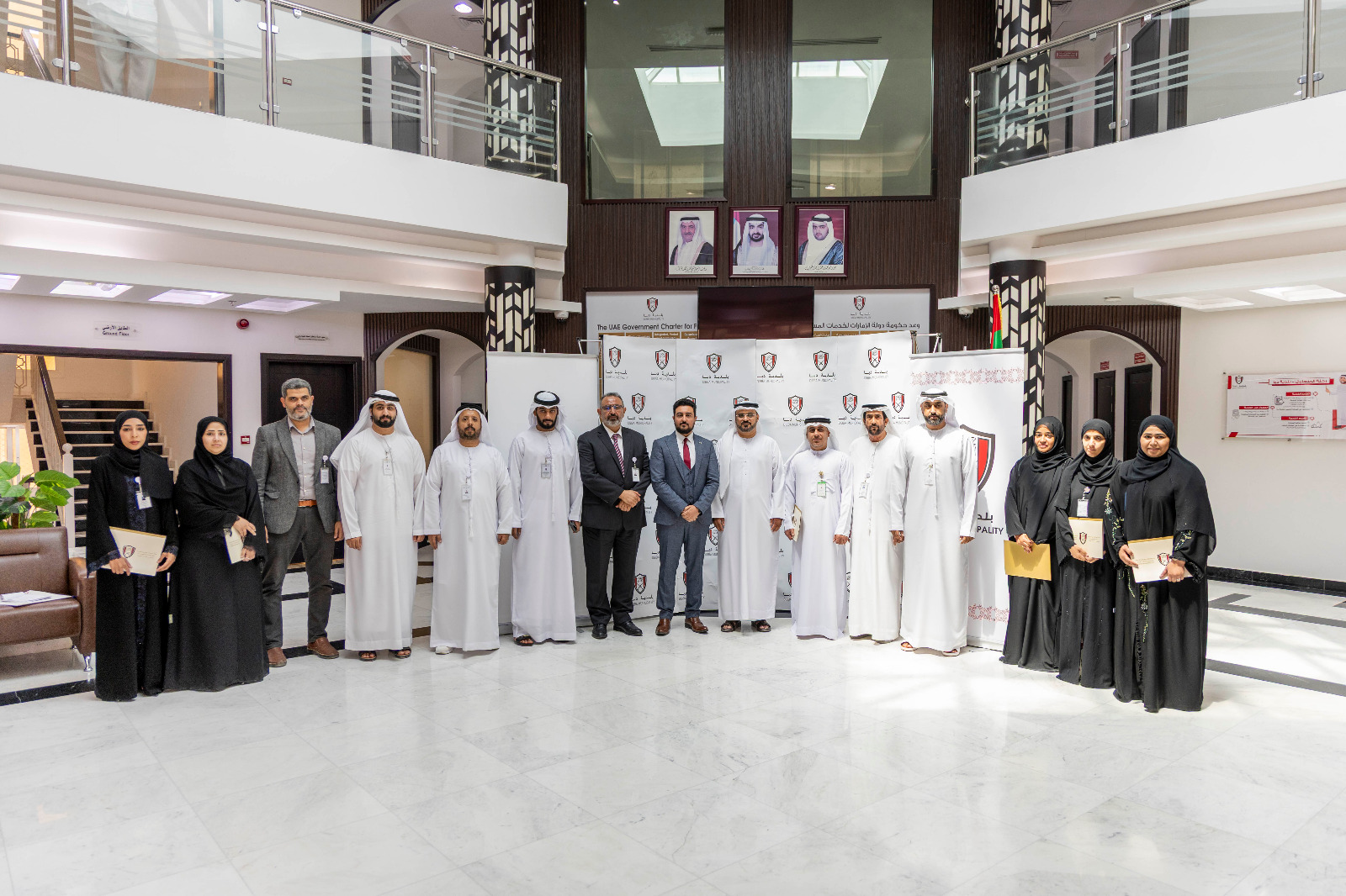 بلدية دبا تحصل على شهادة الآيزو 201514001 ISO لنظام الإدارة البيئية إنجاز جديد نحو مستقبل أكثر استدامة
